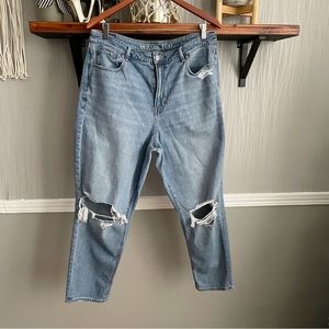 American Eagle Mom Jean Women’s Distressed Ripped Knee Jeans Plus Size 16